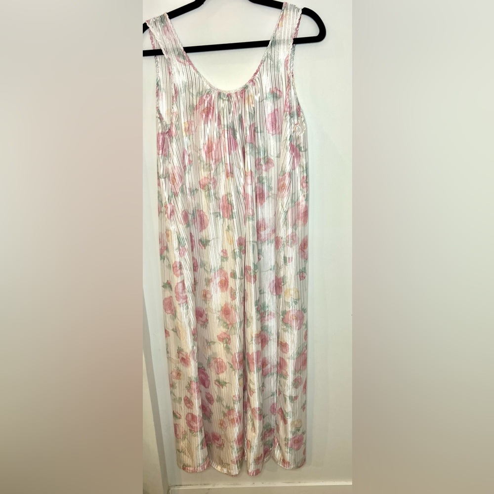 Chardin vintage floral nightdress